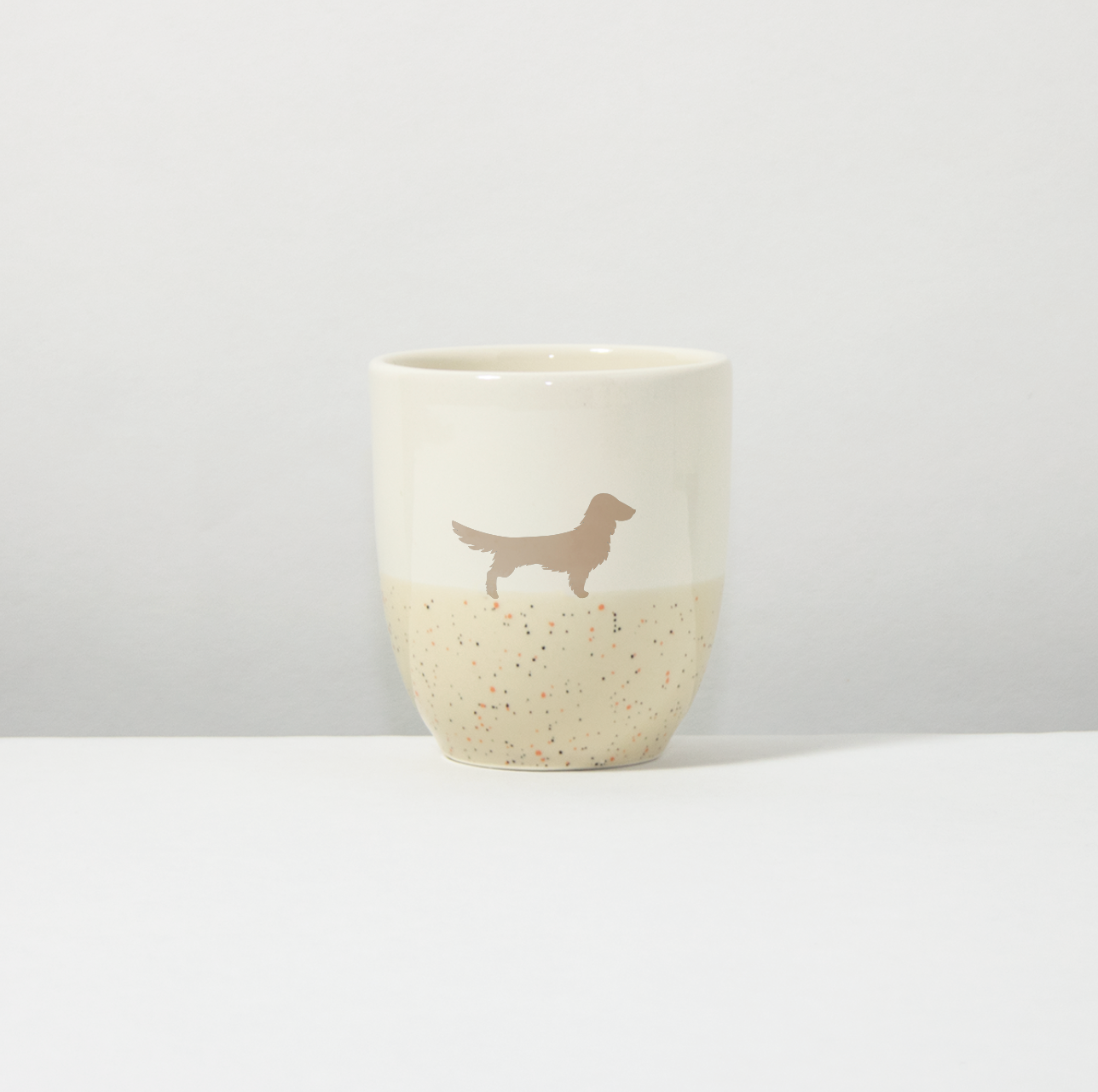 Becher Langhaardackel Sand