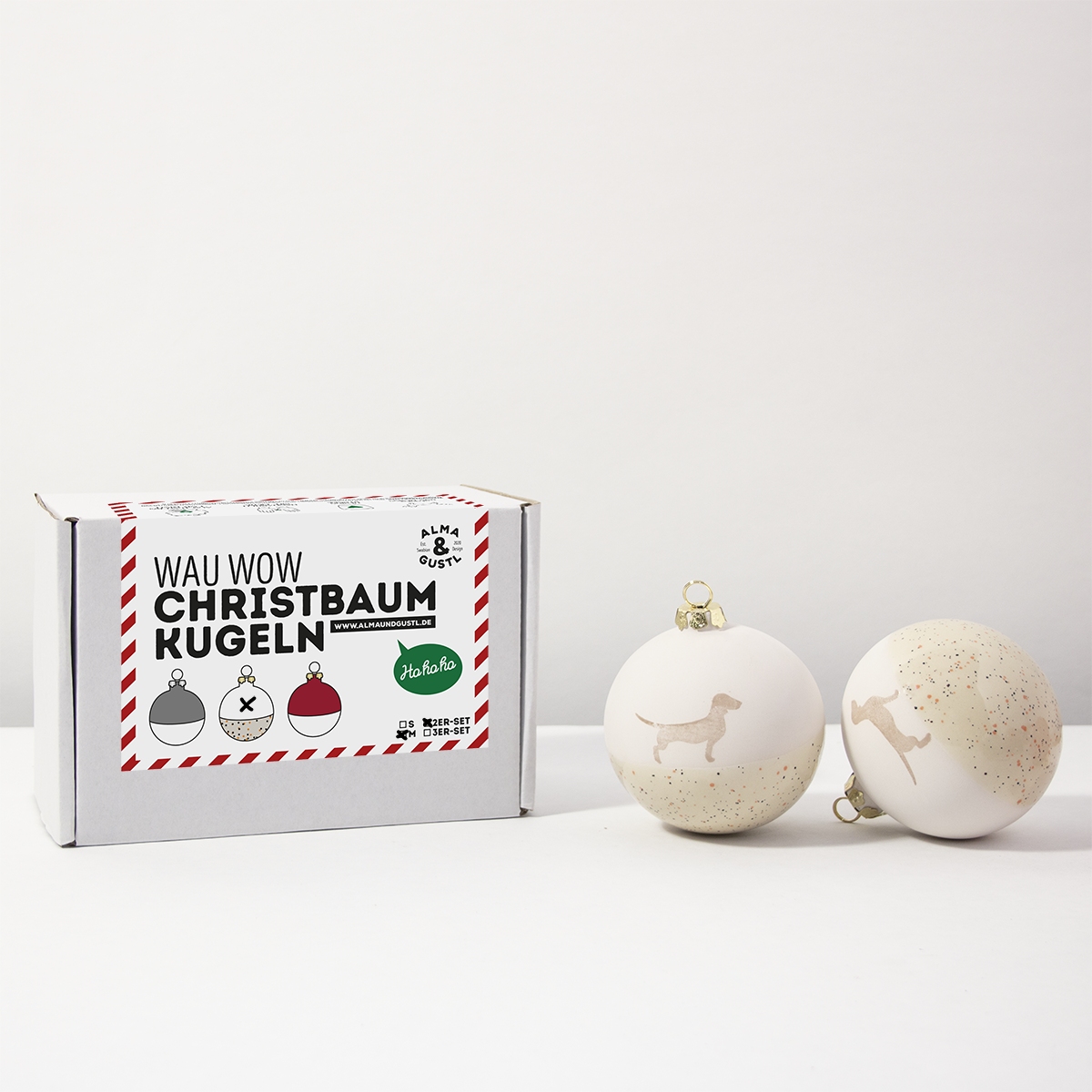 Christmas tree bauble dachshund sand large