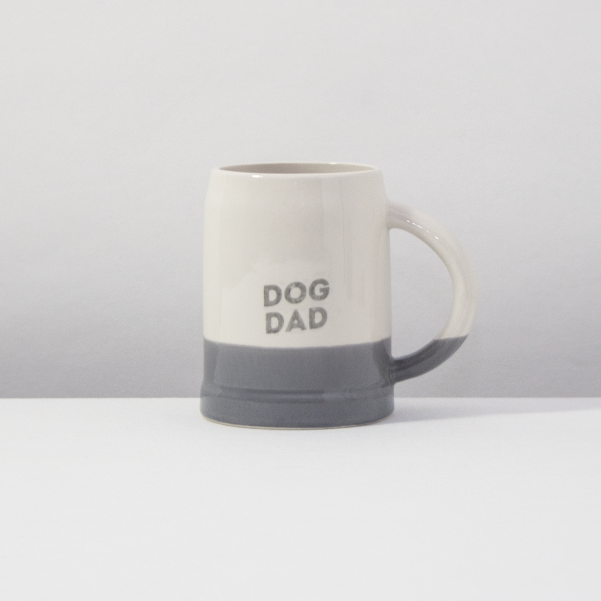 Beer mug enemy dachshund Dusty