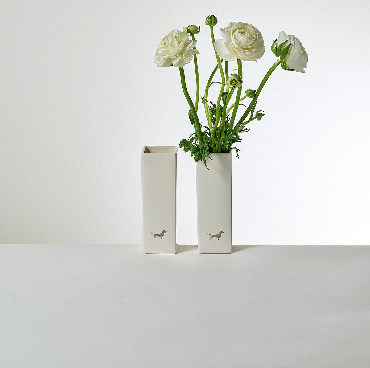 Keramikvase mit Dackel Design von Alma und Gustl