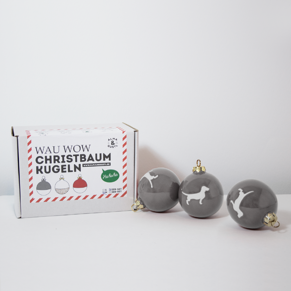 Christmas tree bauble dachshund sand large