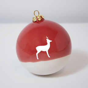 Große Christbaumkugel Reh Ruby Red
