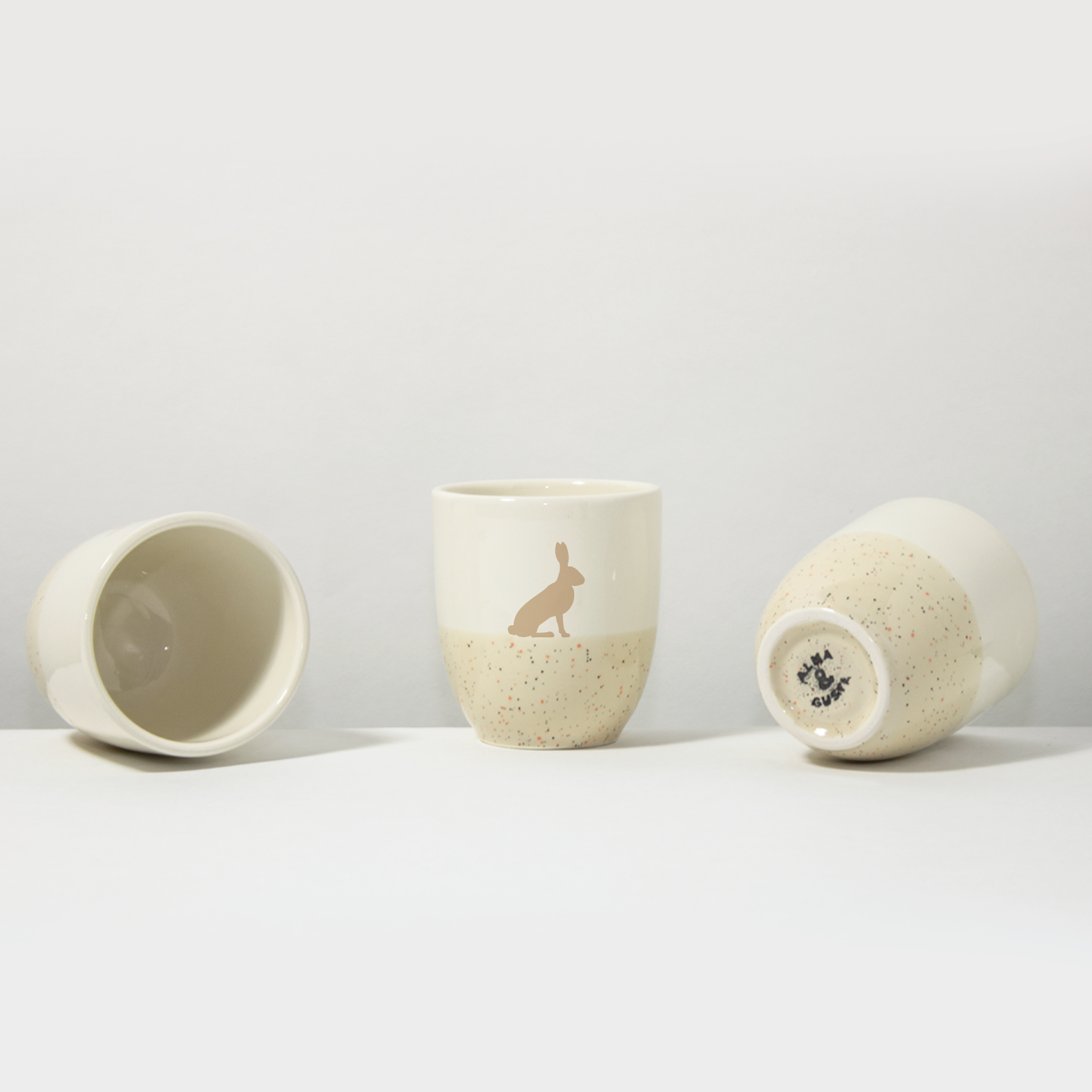 Becher Hase Sand