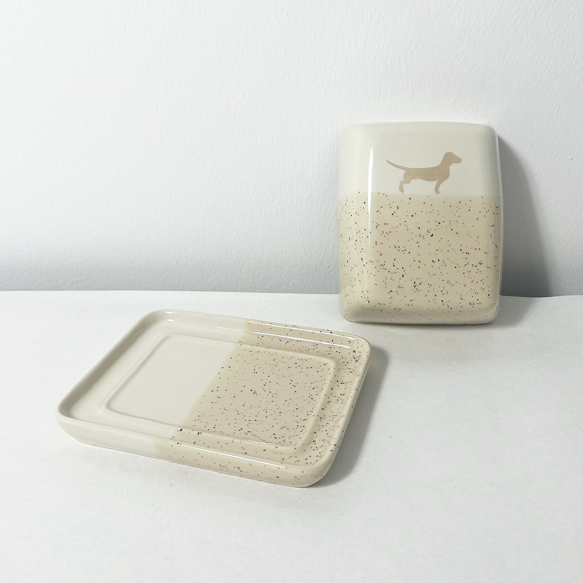 Butterdose Lieblingshund Sand