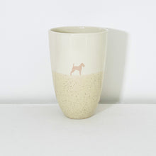 LIMITED EDITION: Vase 22 Lieblingshund Sand – Airedale Terrier #Lieblingshund wählen_Airedale Terrier